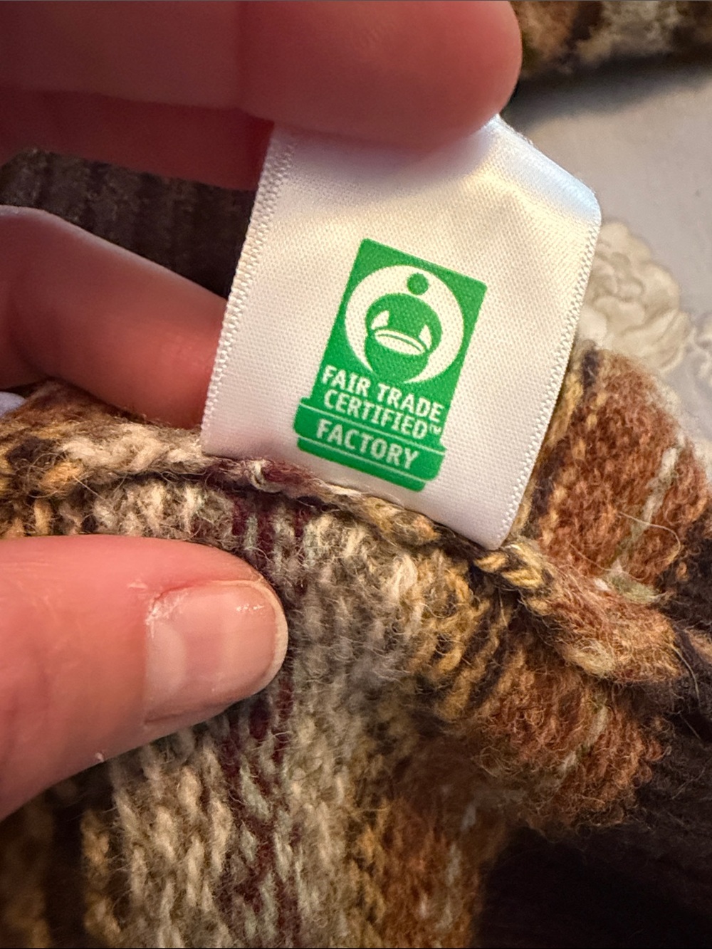 J. Crew Men's Fair Isle Crewneck 100% Wool Sweater in Brown / Cream Sz. Medium - Picture 6 of 6